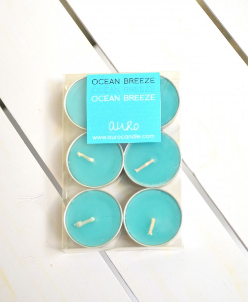 Turquoise tea lights